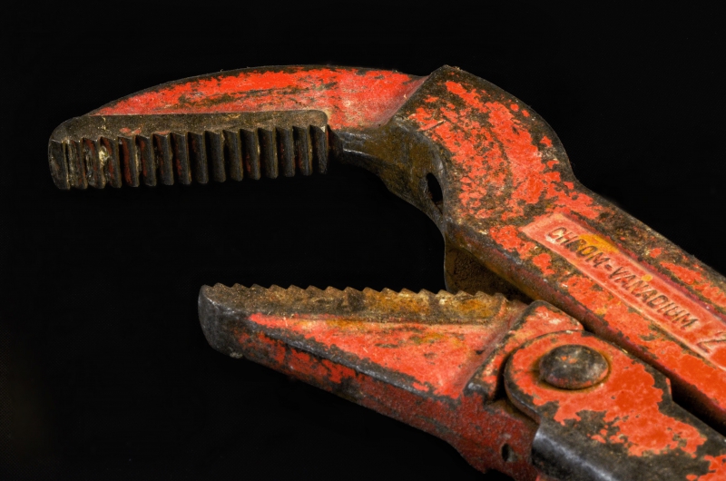 sasu-LES MAYONS-min_pipe-wrench-318084